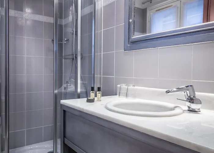 Champerret Heliopolis Отель