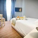 Champerret Heliopolis Hotel Paris