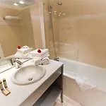 Champerret Heliopolis Hotel 3*