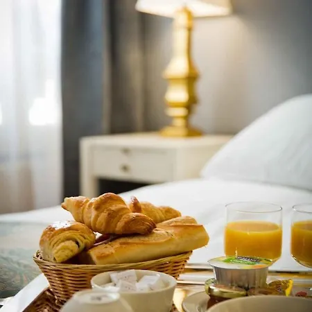 Champerret Heliopolis Hotel