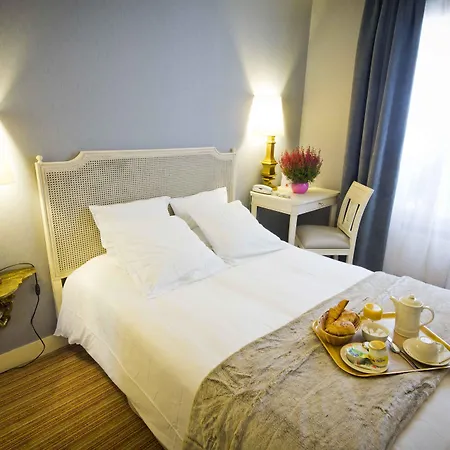 Champerret Heliopolis Otel