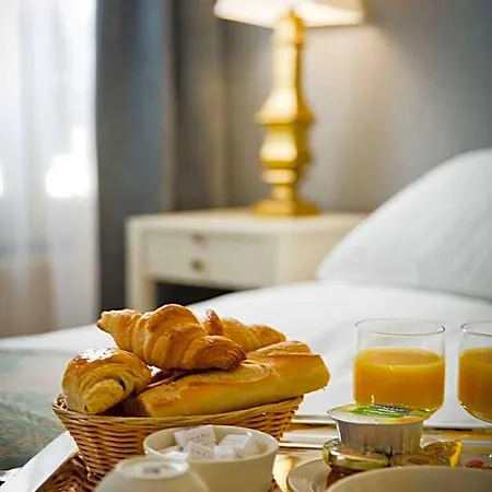 Hotel Champerret Heliopolis París