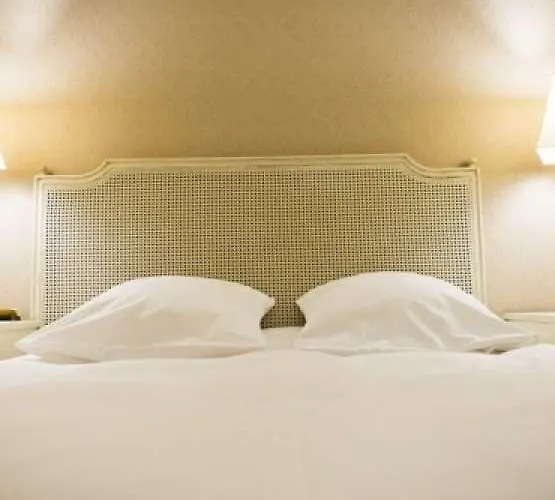 Hotel Champerret Heliopolis Paris