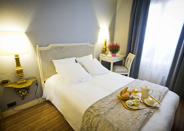 Champerret Heliopolis Hotel