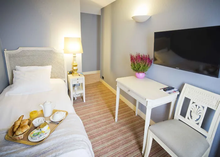 Champerret Heliopolis 3* Paris